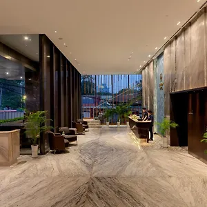 4* ホテル サヤサン